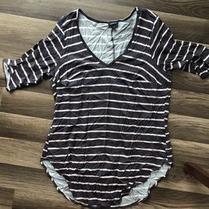 Torrid pink and gray striped v neck blouse top plus size 1X woman’s